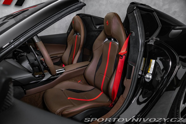 Ferrari Ostatní modely Spider 2026