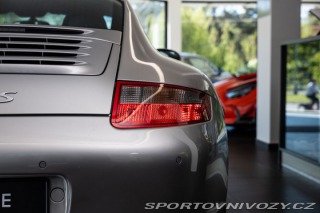 Porsche 911 (997) Carrera S Manuál 2005