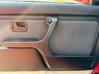 BMW M3 E30 M3 1990