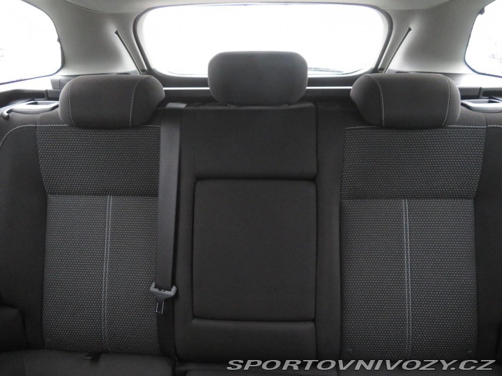 Opel Astra Essentia 2.0 CDTI 2013