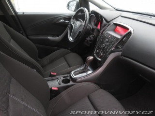 Opel Astra Essentia 2.0 CDTI 2013