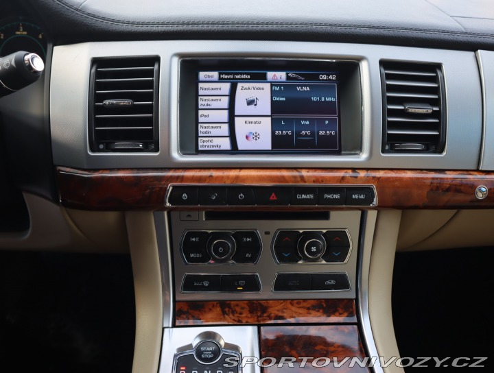 Jaguar XF 3.0 D 2012