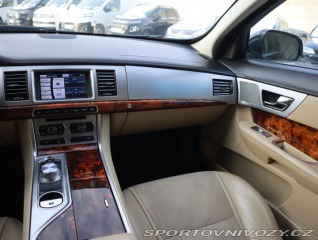 Jaguar XF 3.0 D 2012