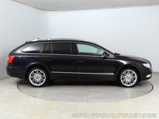 Škoda Superb Elegance 3.6 FSI V6 2012