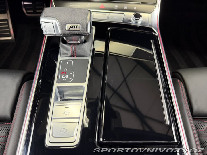 Audi RS6 PERFORMANCE, AKRAPOVIČ, N 2025