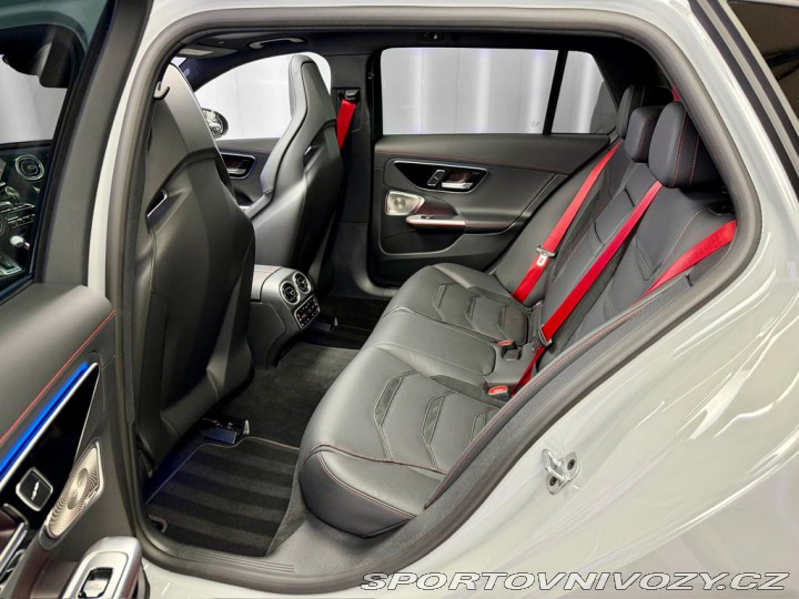 Mercedes-Benz C E PERFORMANCE 4M+ AMG F1 2024