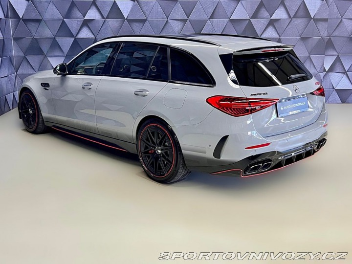 Mercedes-Benz C E PERFORMANCE 4M AMG F1 E 2024