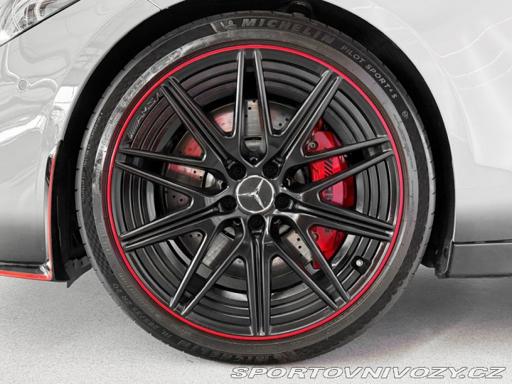 Mercedes-Benz C E PERFORMANCE 4M+ AMG F1 2024