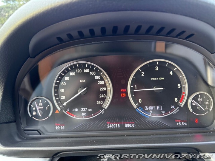 BMW 5 2,5   F11 525d xDrive kom 1800