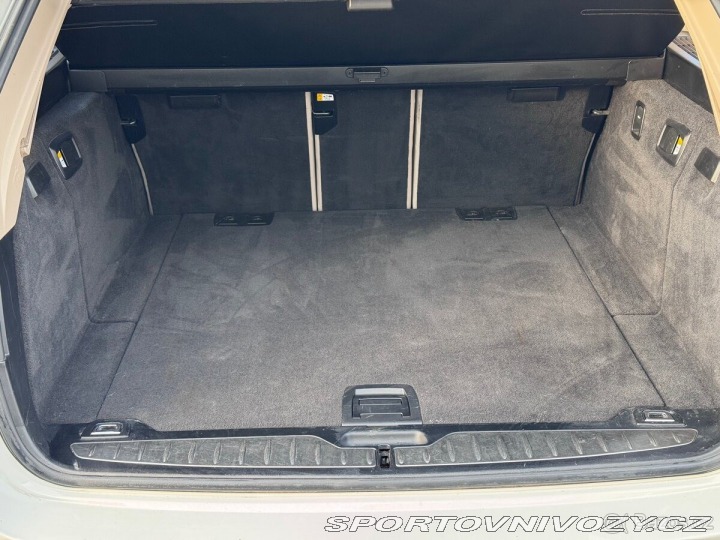 BMW 5 2,5   F11 525d xDrive kom 1800