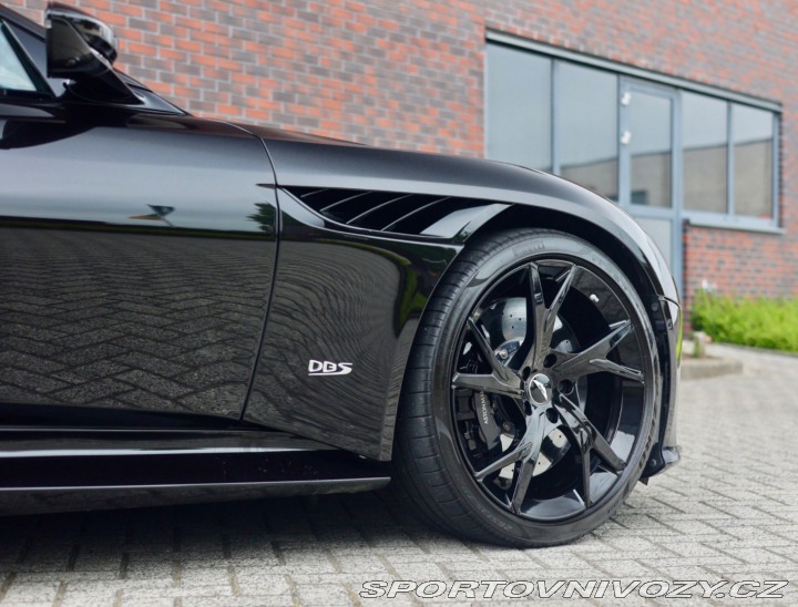Aston Martin DBS Superleggera 5.2 V12 533 2021