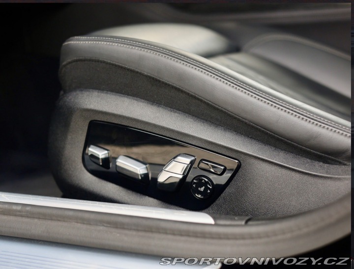 BMW 7 M760Li xDrive A/T 2019