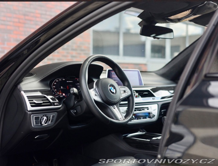 BMW 7 M760Li xDrive A/T 2019