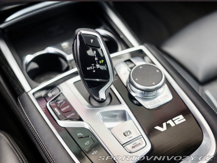 BMW 7 M760Li xDrive A/T 2019