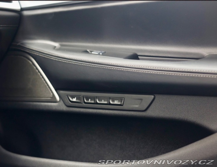 BMW 7 M760Li xDrive A/T 2019