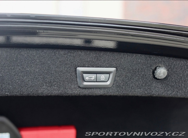 BMW 7 M760Li xDrive A/T 2019