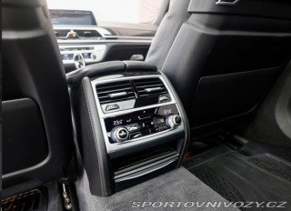 BMW 7 M760Li xDrive A/T 2019