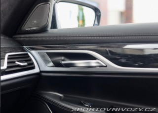 BMW 7 M760Li xDrive A/T 2019