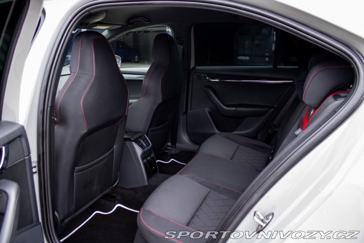 Škoda Octavia RS RS 2.0 TSI 245k DSG / AJ 2018