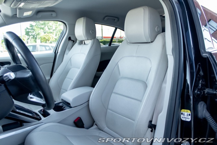 Jaguar I-Pace EV400/ SE/ AWD/ Vzduch/ 2020