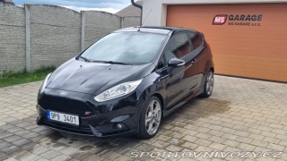 Ford Fiesta ST PERFORMANCE 2015