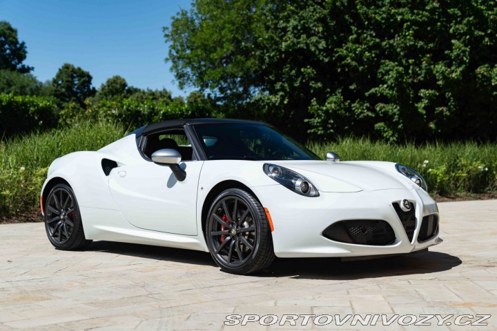Alfa Romeo Spider 4C SPIDER 2015