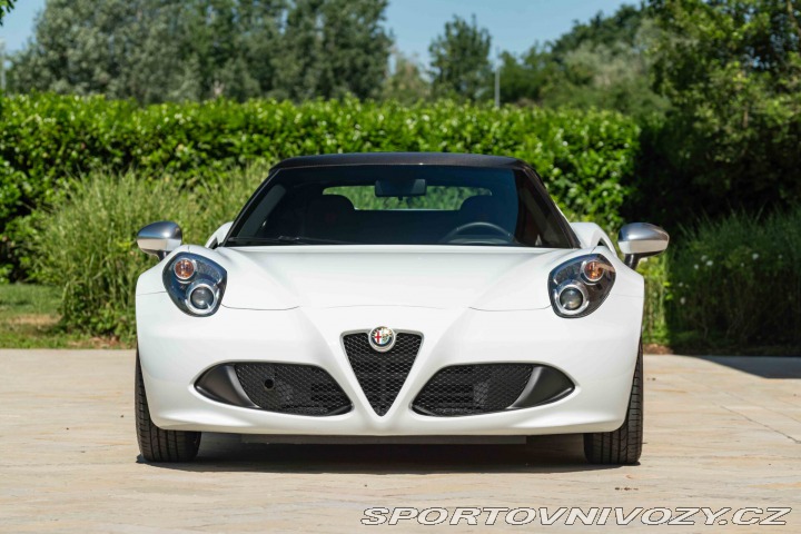 Alfa Romeo Spider 4C SPIDER 2015