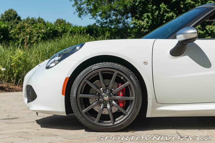 Alfa Romeo Spider 4C SPIDER 2015
