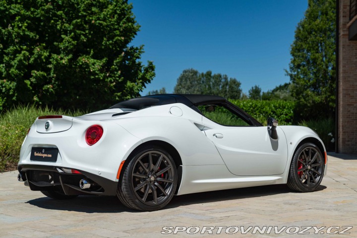 Alfa Romeo Spider 4C SPIDER 2015