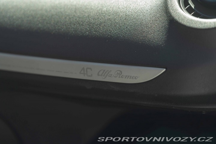 Alfa Romeo Spider 4C SPIDER 2015