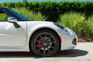 Alfa Romeo Spider 4C SPIDER 2015