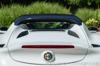 Alfa Romeo Spider 4C SPIDER 2015