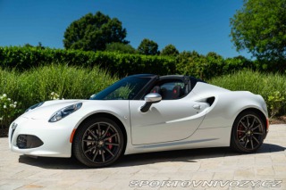 Alfa Romeo Spider 4C SPIDER 2015