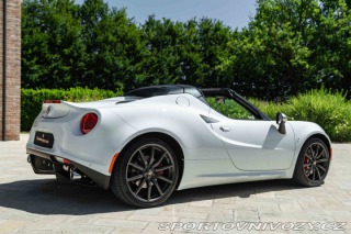 Alfa Romeo Spider 4C SPIDER 2015