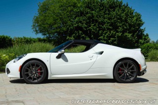 Alfa Romeo Spider 4C SPIDER 2015