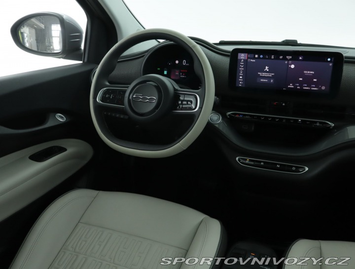 Fiat 500 500e  42 kWh 2021