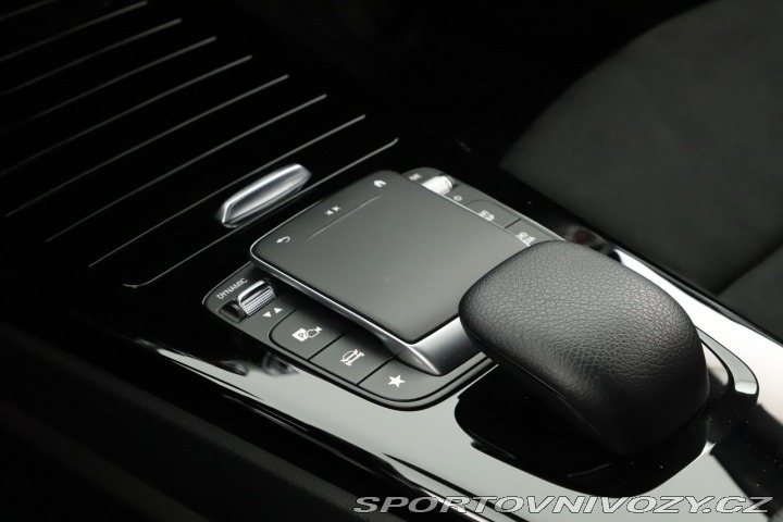 Mercedes-Benz CLA 200 2021