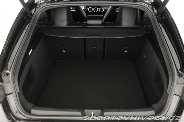 Mercedes-Benz CLA 200 2021