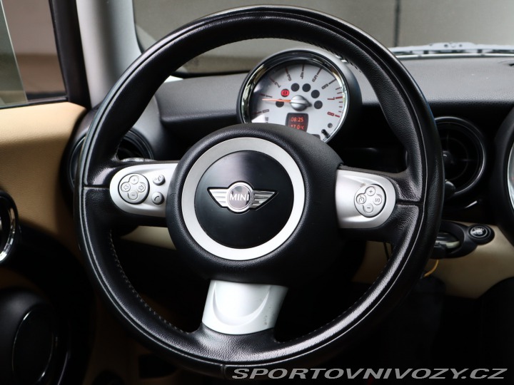 Mini One One 2010