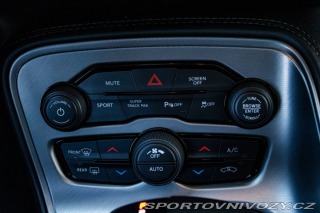 Dodge Challenger RT 5.7 V8 / TOP STAV / 2023