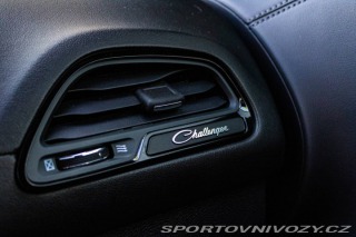 Dodge Challenger RT 5.7 V8 / TOP STAV / 2023