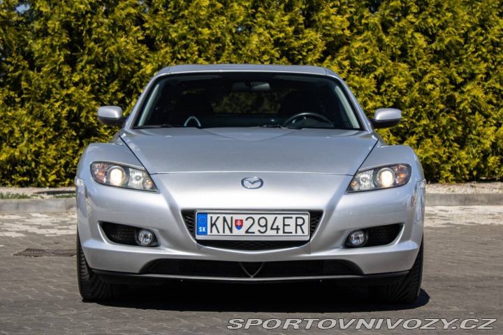 Mazda RX-8 RX8 141kw MT/6 2004 / AJ 2004