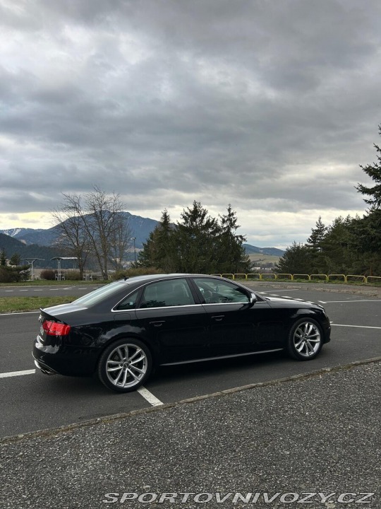 Audi S4 B8 2010