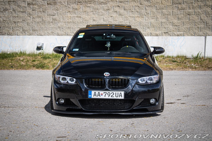 BMW 3 3 coupé e92 manuálm 580PS 2007
