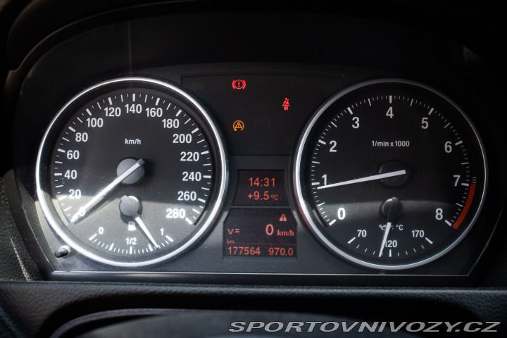 BMW 3 3 coupé e92 manuálm 580PS 2007