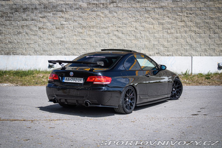 BMW 3 3 coupé e92 manuálm 580PS 2007