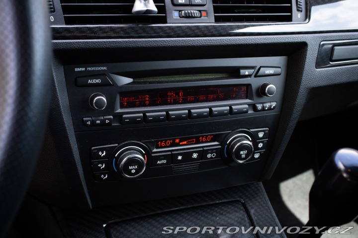 BMW 3 3 coupé e92 manuálm 580PS 2007