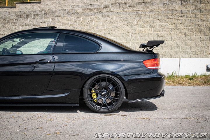 BMW 3 3 coupé e92 manuálm 580PS 2007