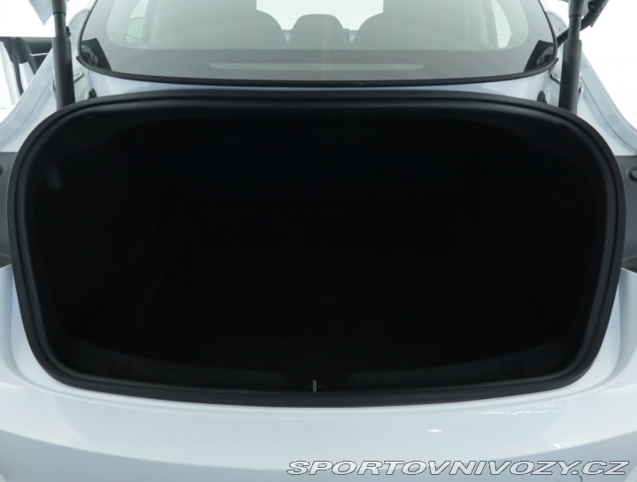 Tesla Model 3 Long Range 4WD 79kWh 2024