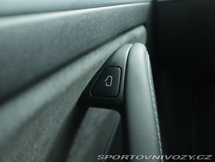 Tesla Model Y Long Range AWD 79kWh 2022